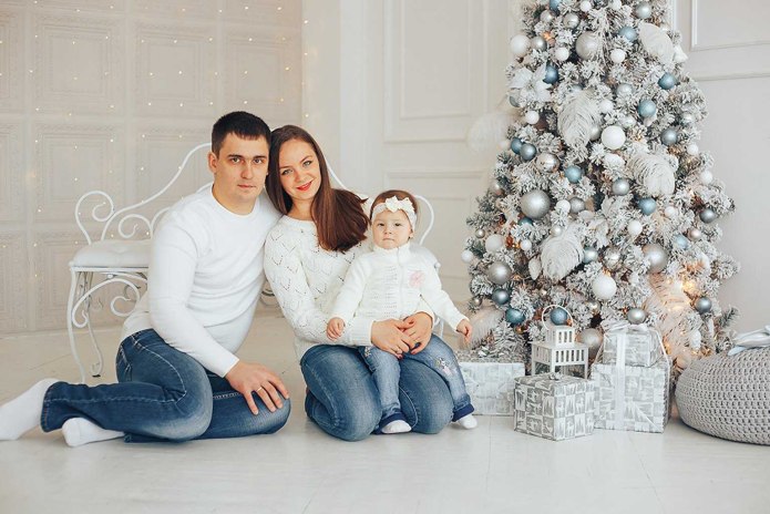 Новогодняя семейная фотосессия в студии