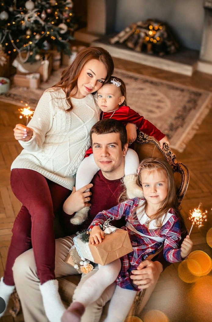 Новогодняя фотосессия семейная