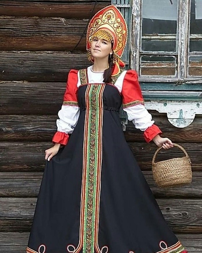 Русский костюм женский