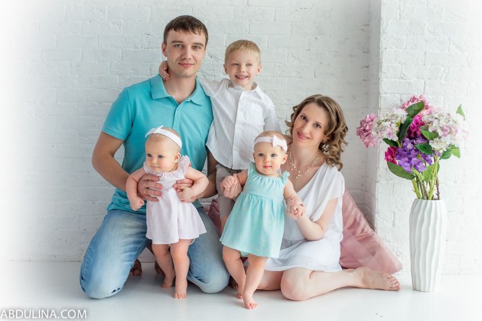 Новогодняя фотосессия семейная