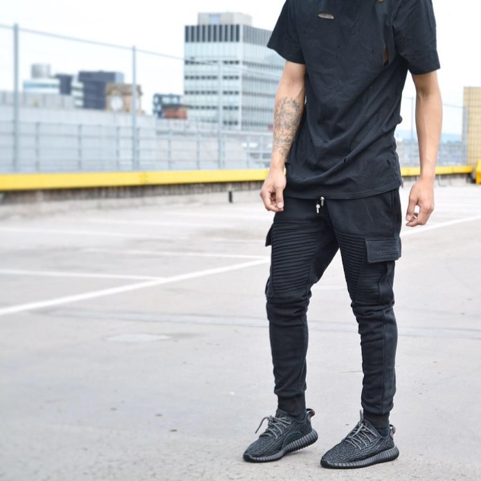 Black Cargo Jogger outfit