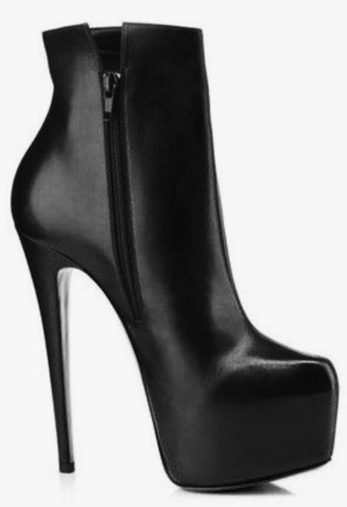 Christian louboutin ботильоны