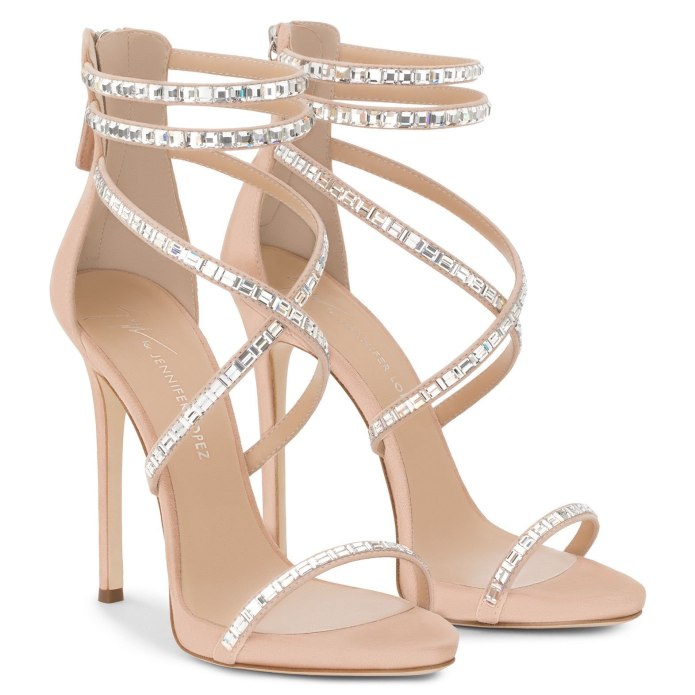 Giuseppe Zanotti босоножки с цепями