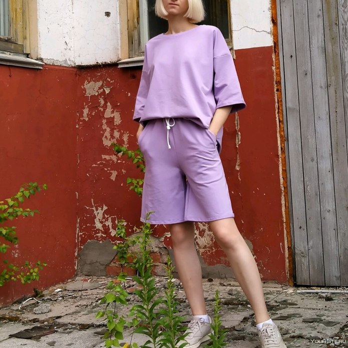 Лук велосипедки с футболкой оверсайз