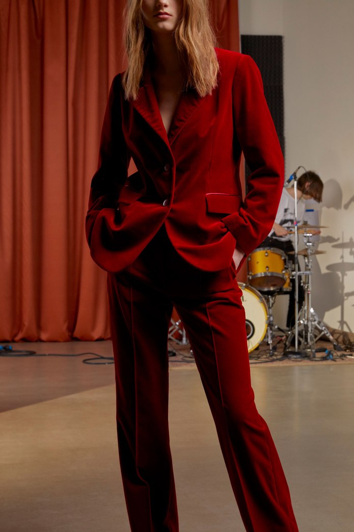 Бархатный костюм Zara