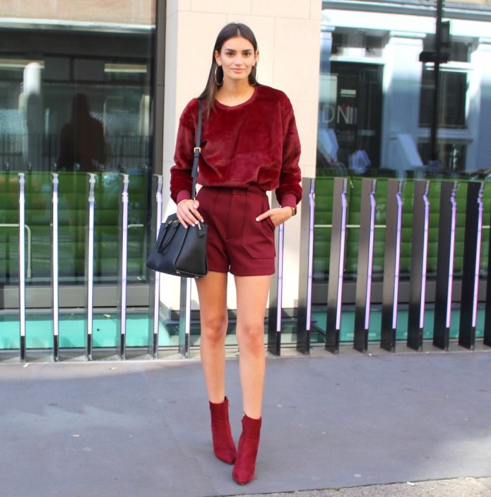 Street Style пальто цвета марсала